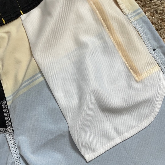 Vans men’s shorts 4 way stretch board shorts - Picture 12 of 13